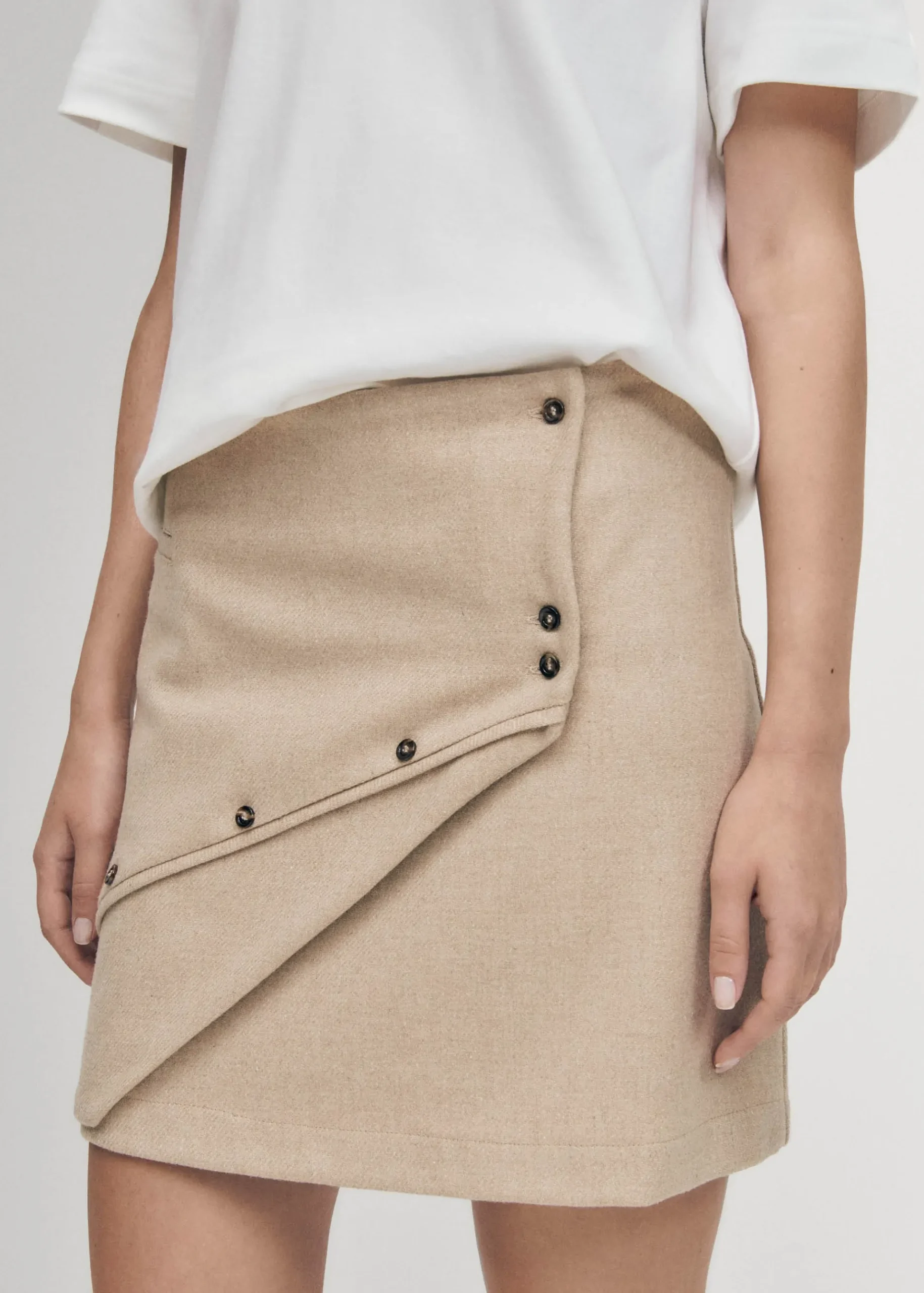 Adela Beige Rock