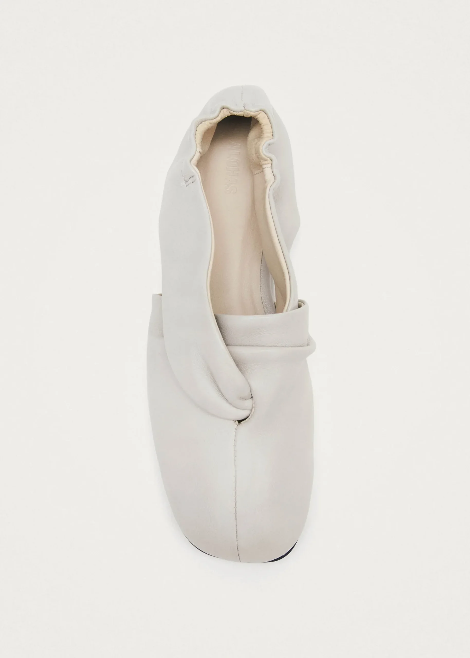 Alaula Light Grey Leather Ballet Flats