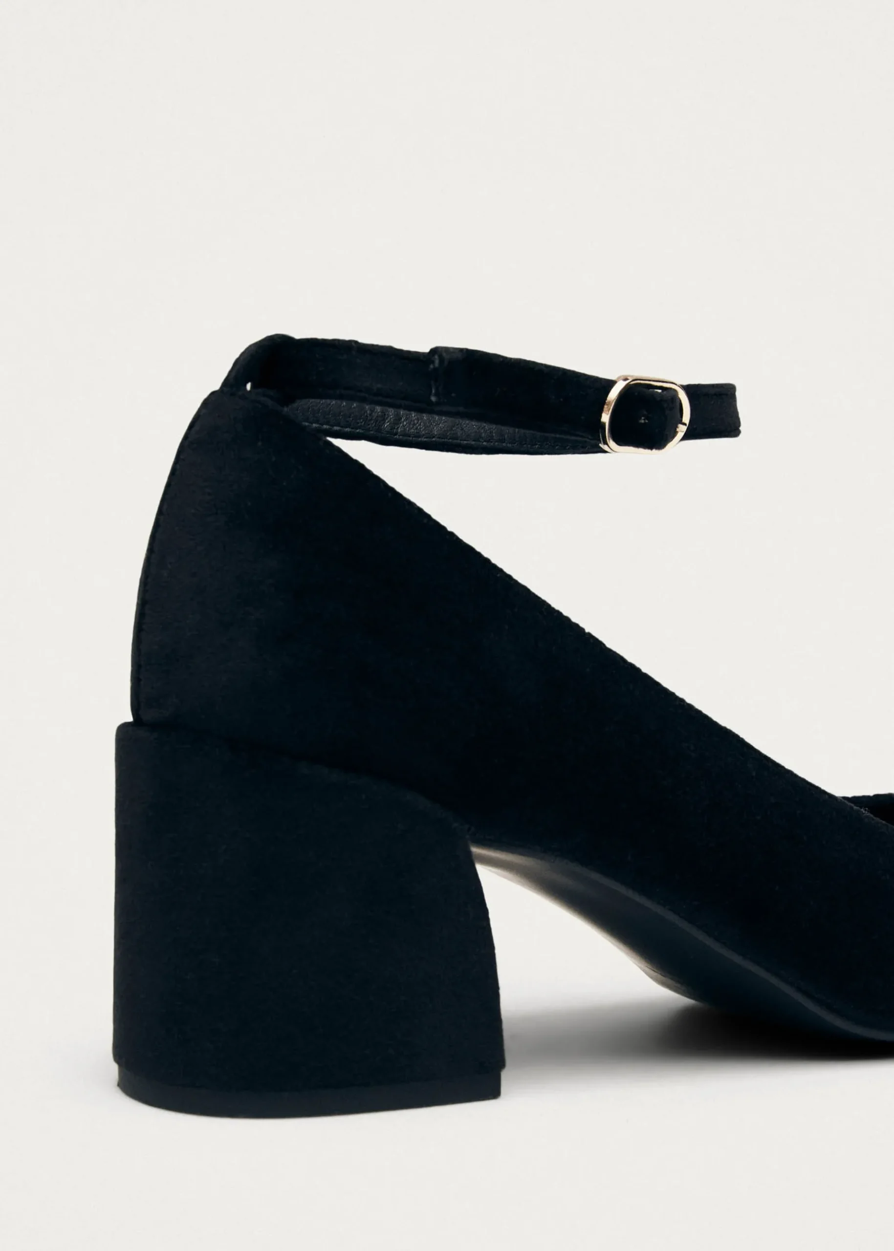Antoine Velvet Black Pumps