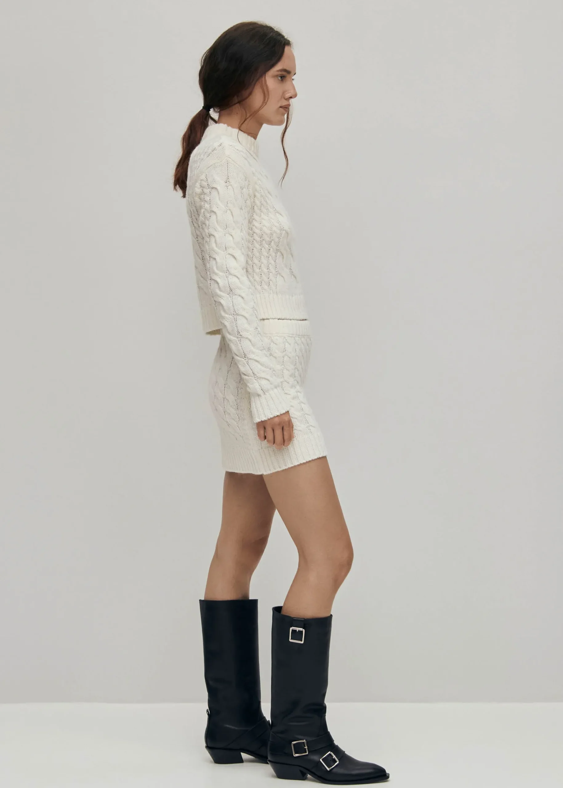 Blossom Weißer Strickpullover