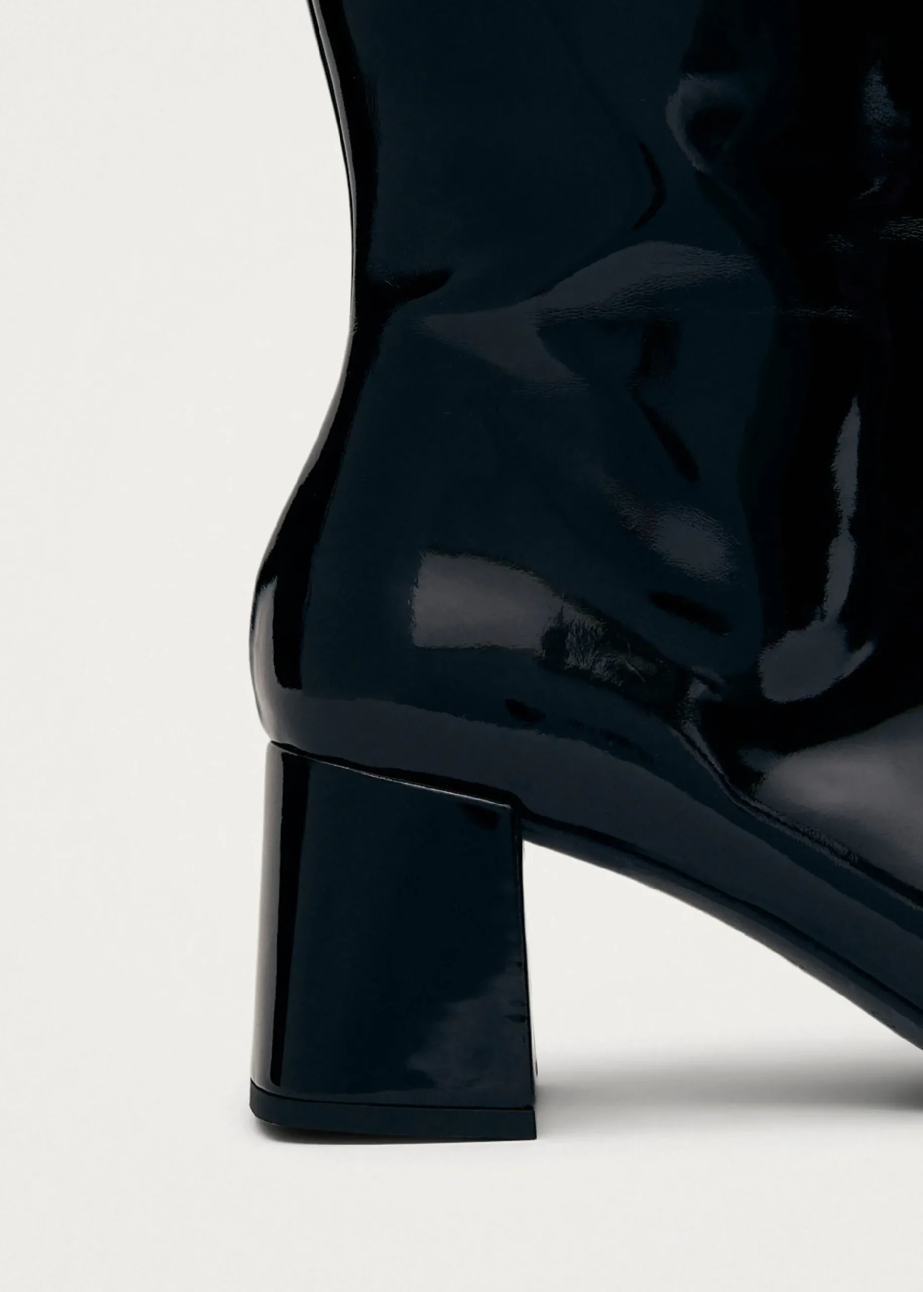 Chalk Schwarze Vegane Kniehohe Stiefel