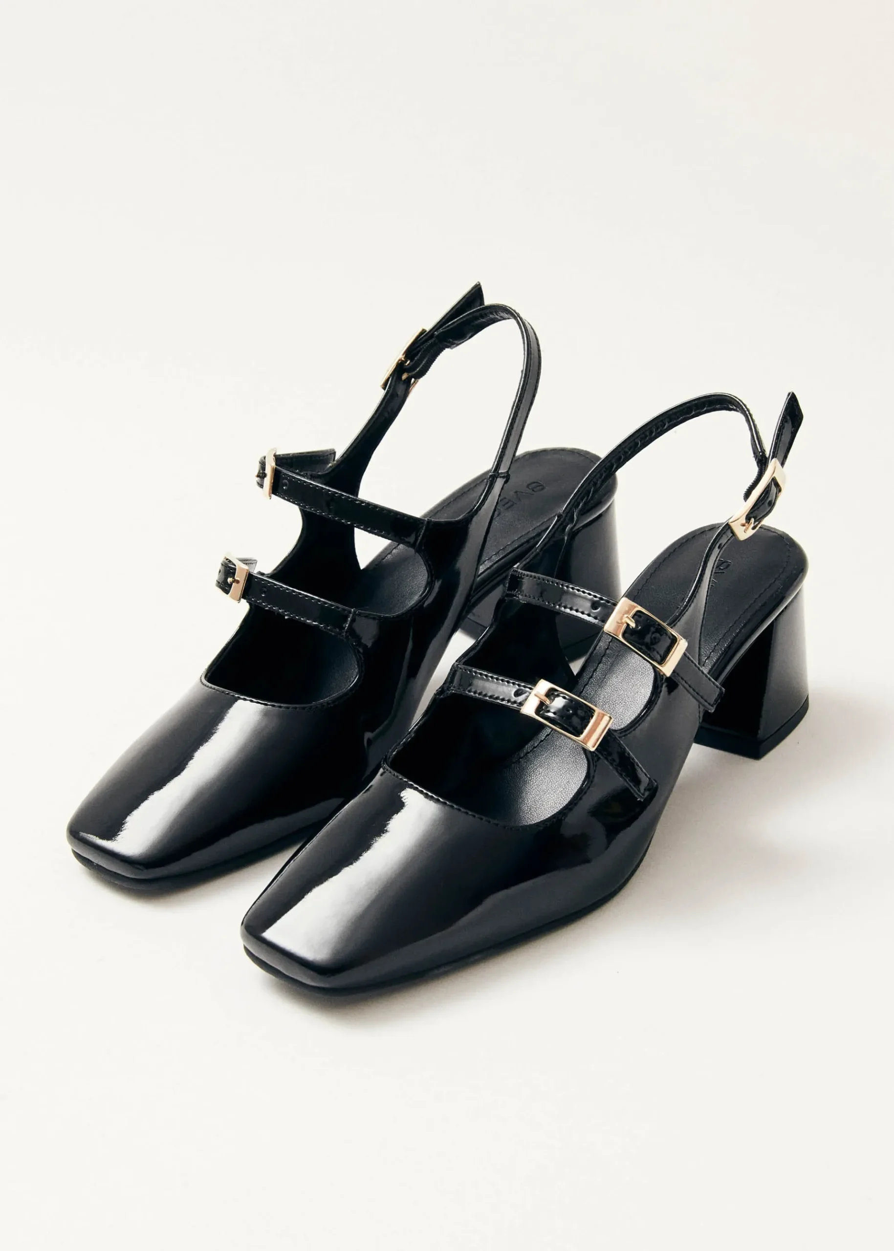 Hanna Schwarze Vegane Slingback-Pumps