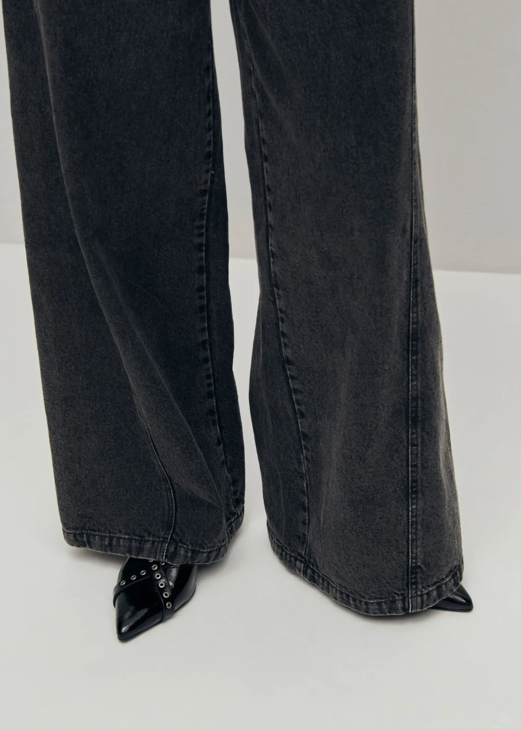 Magda Low-Rise Schwarze Jeans