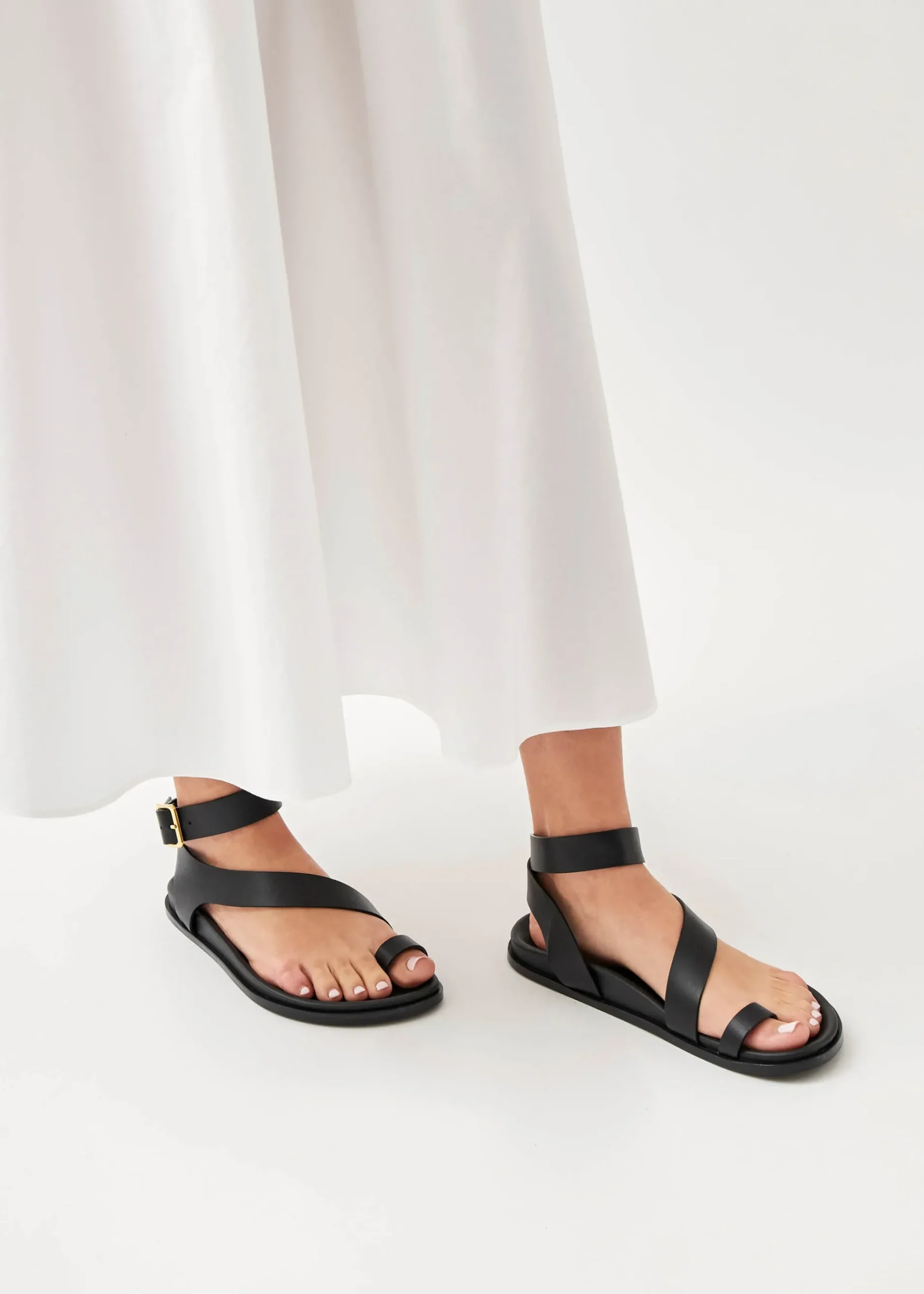 Myles Schwarze Ledersandalen