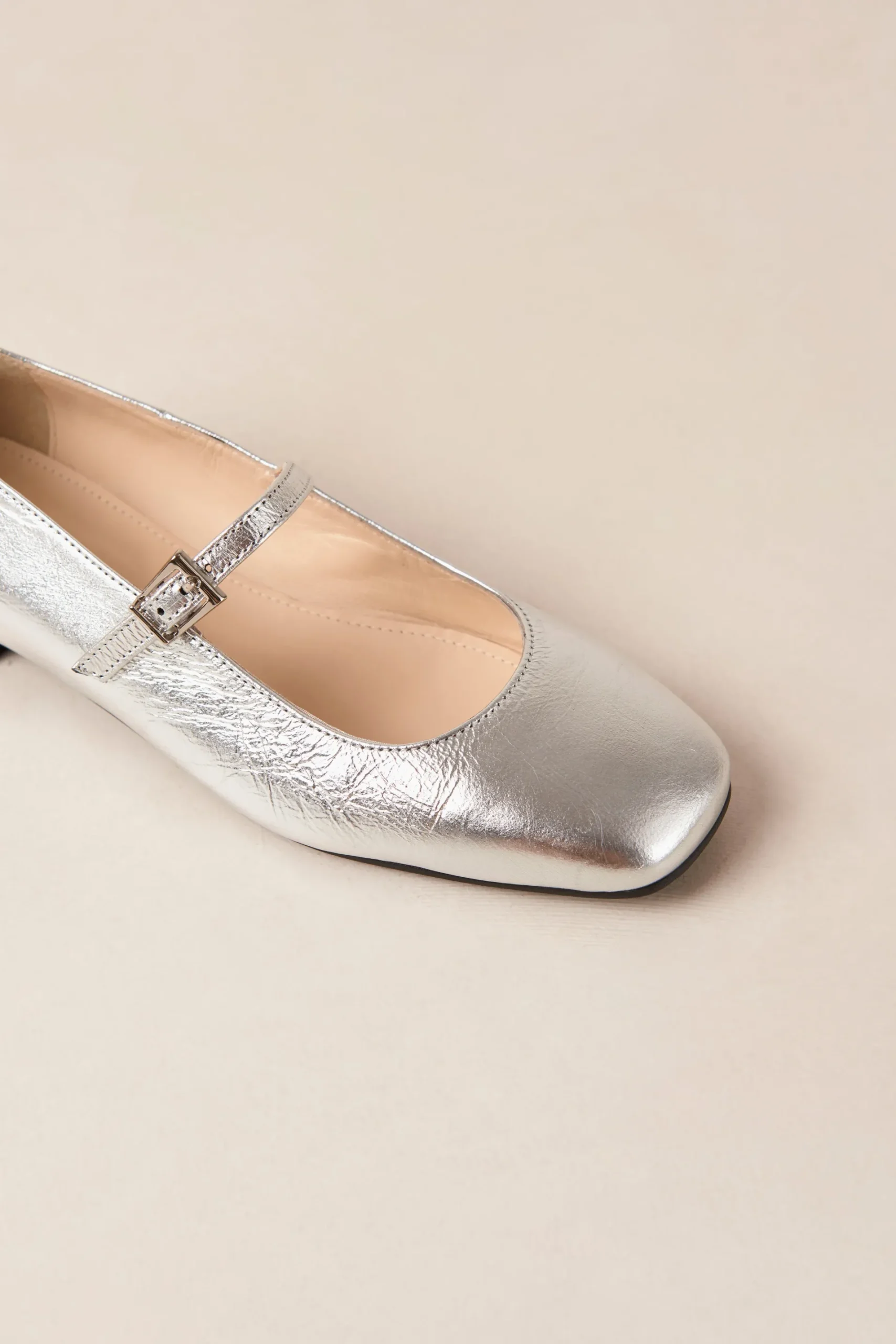 Por Do Sol Shimmer Silver Leather Ballet Flats