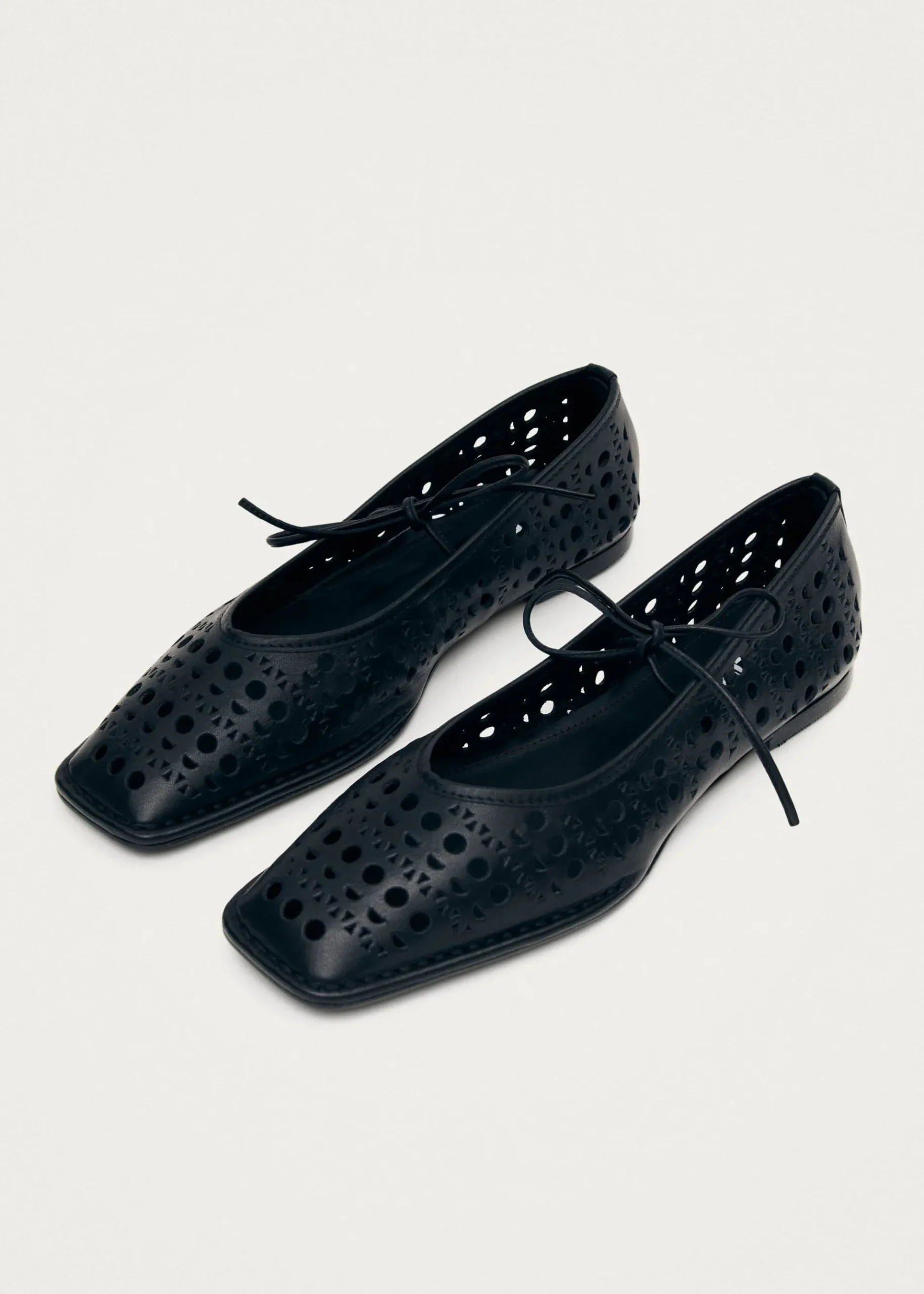 Sway Slit Schwarze Leder-Ballerinas