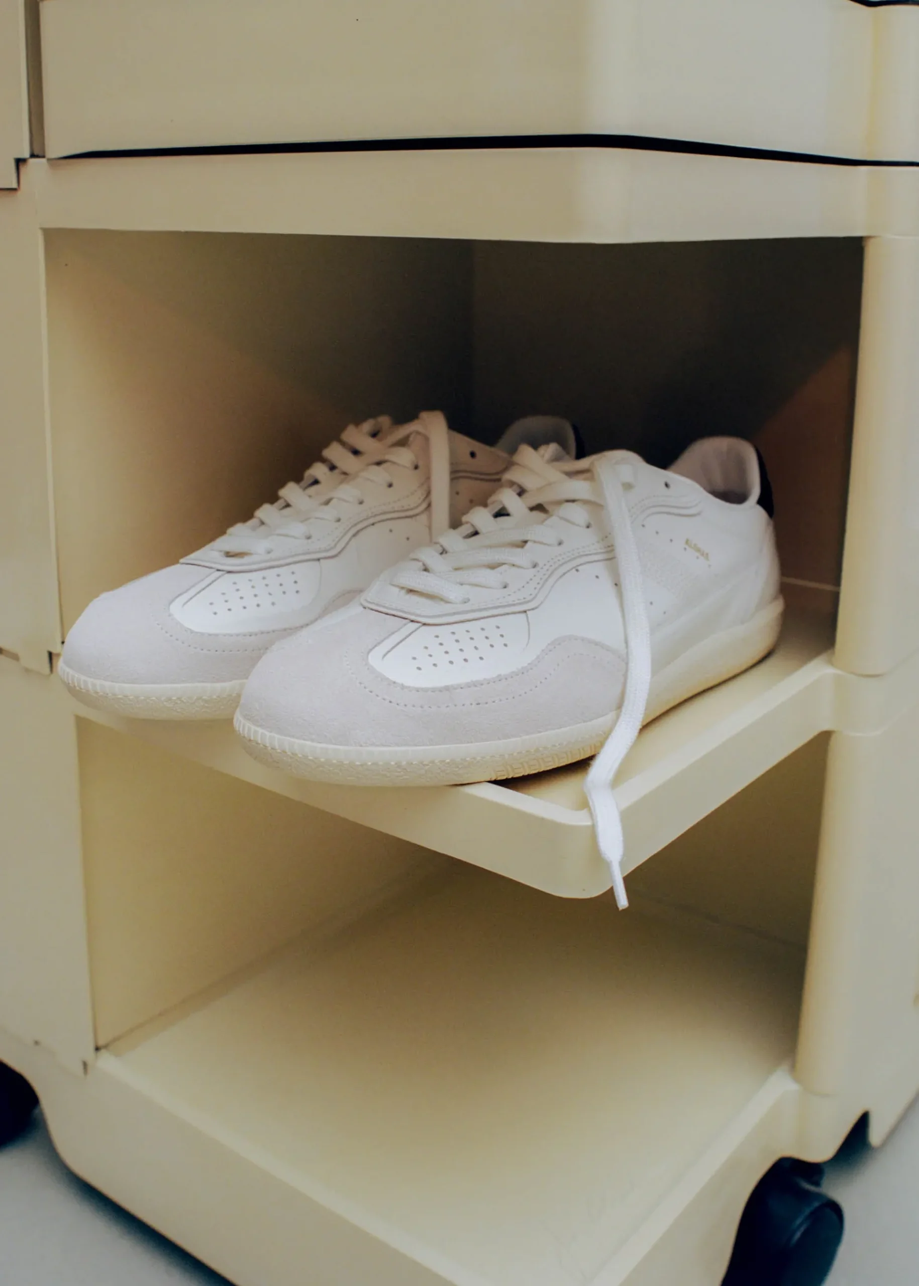Tb.490 Weiße und schwarze Leder-Sneakers