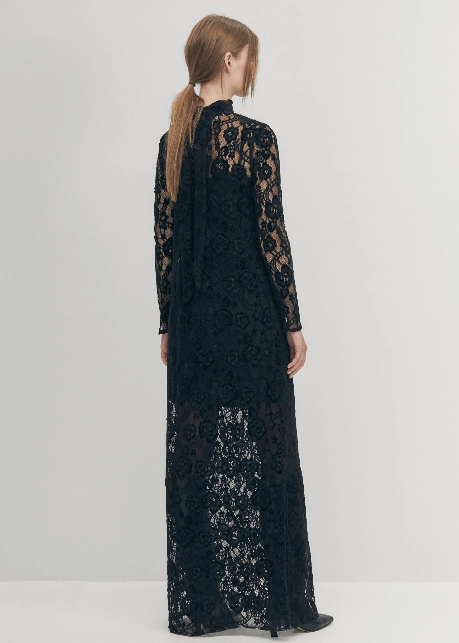 Tiban-Spitzen-Schwarzes Kleid