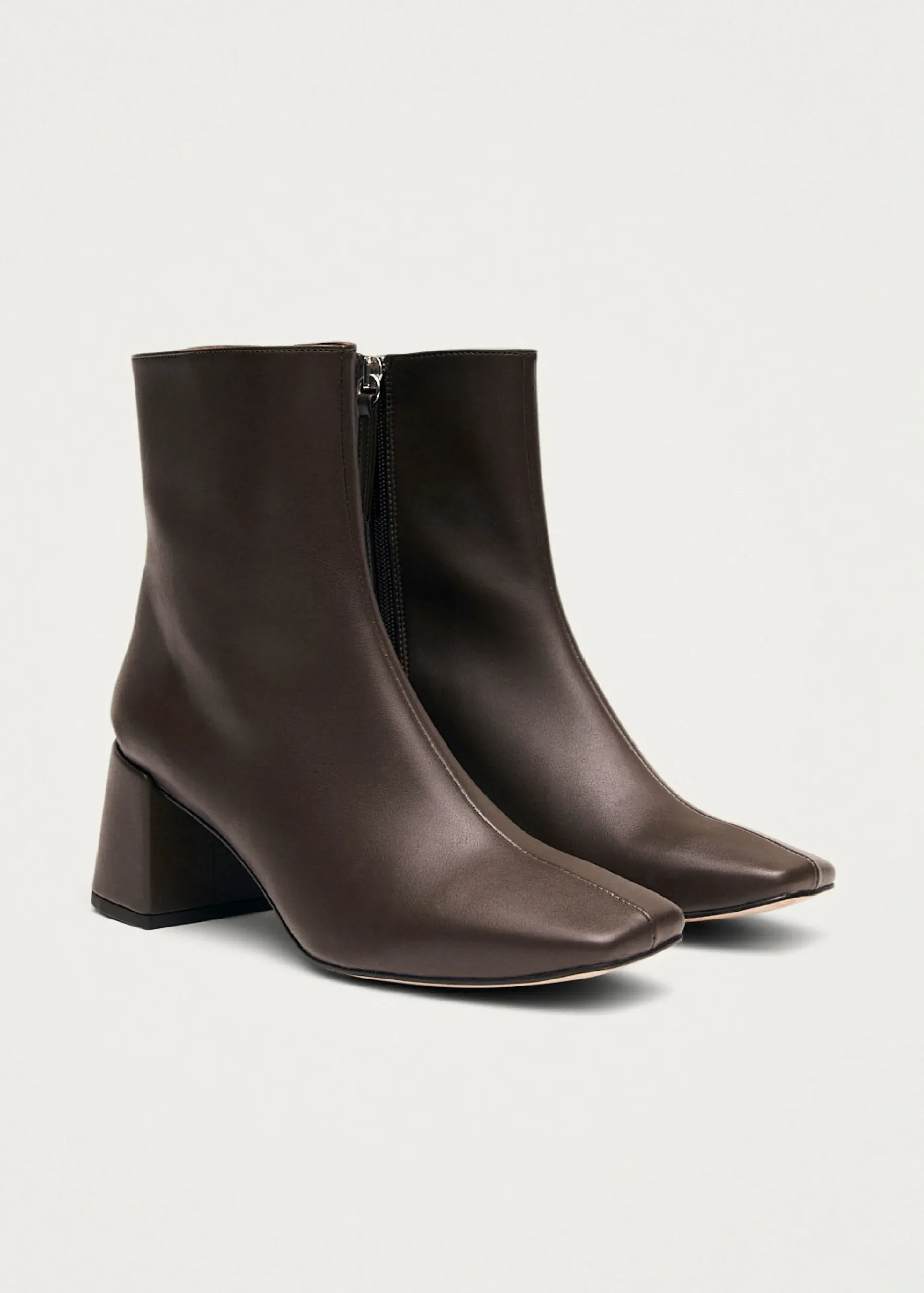 Watercolor Dunkelbraune vegane Lederstiefel