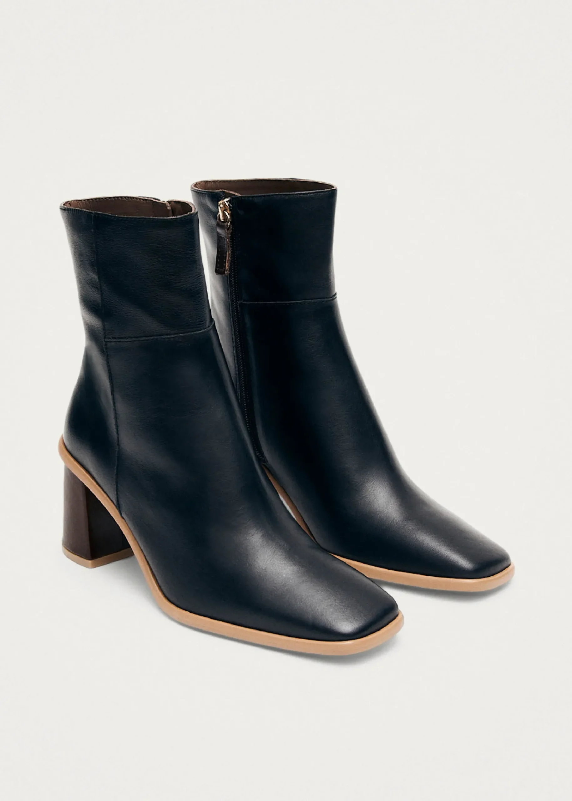 West Vintage Schwarze Lederstiefel